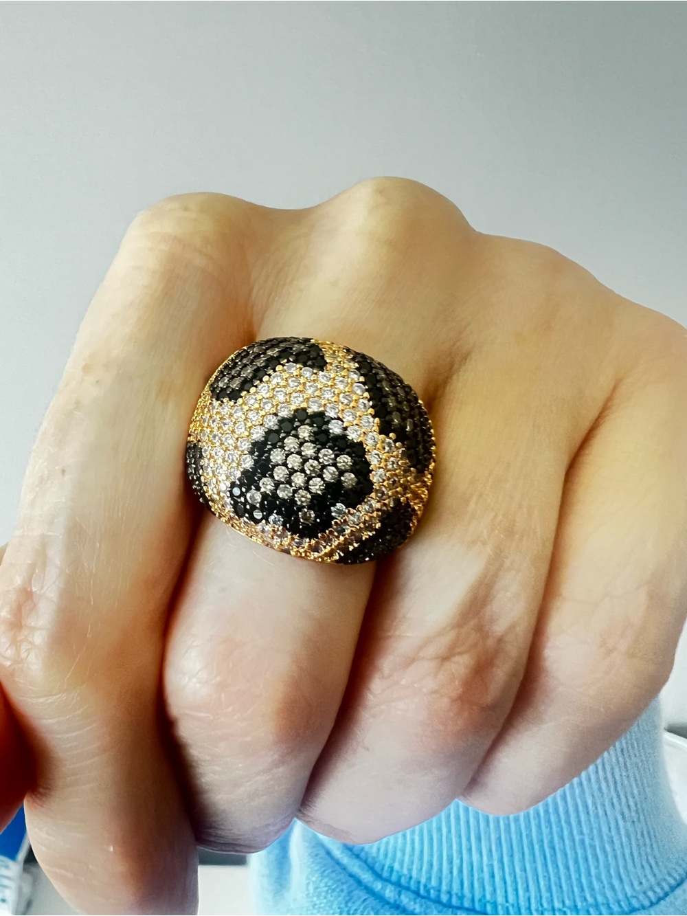 Statement Dome Ring in Black and Gold
